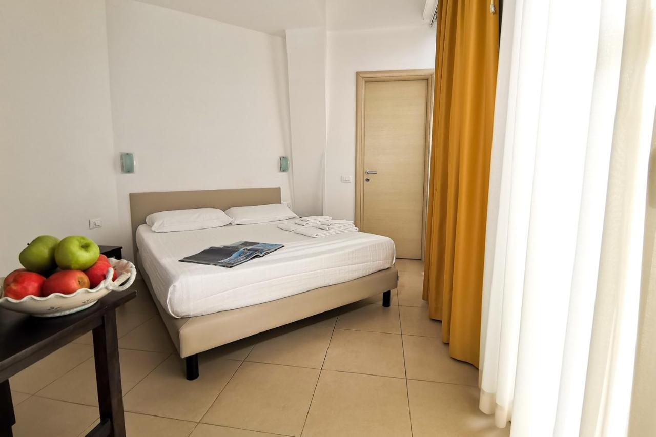 Hotel Poetto Cagliari Ngoại thất bức ảnh